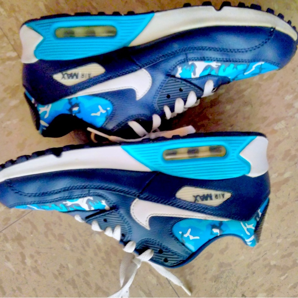 Nike air max 90 splatter design size 7y EUC.